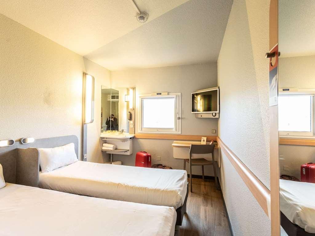 Ibis Budget Bourges Room photo